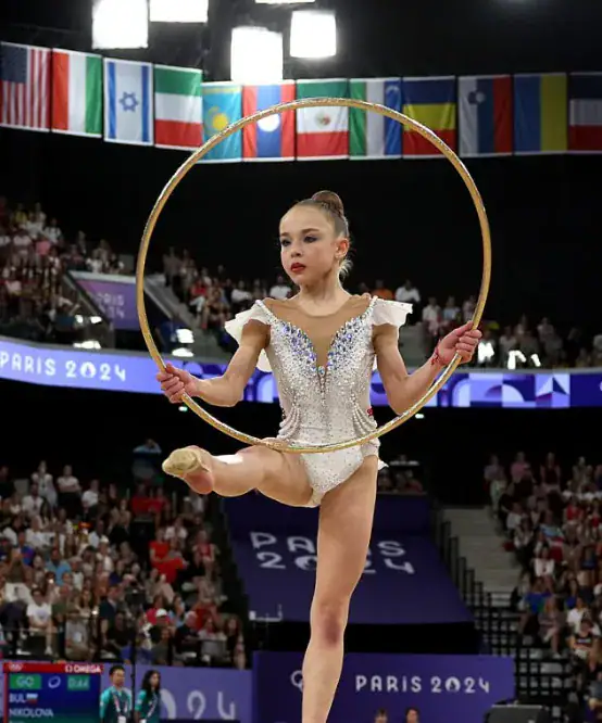 rytminen voimistelu kisapuku