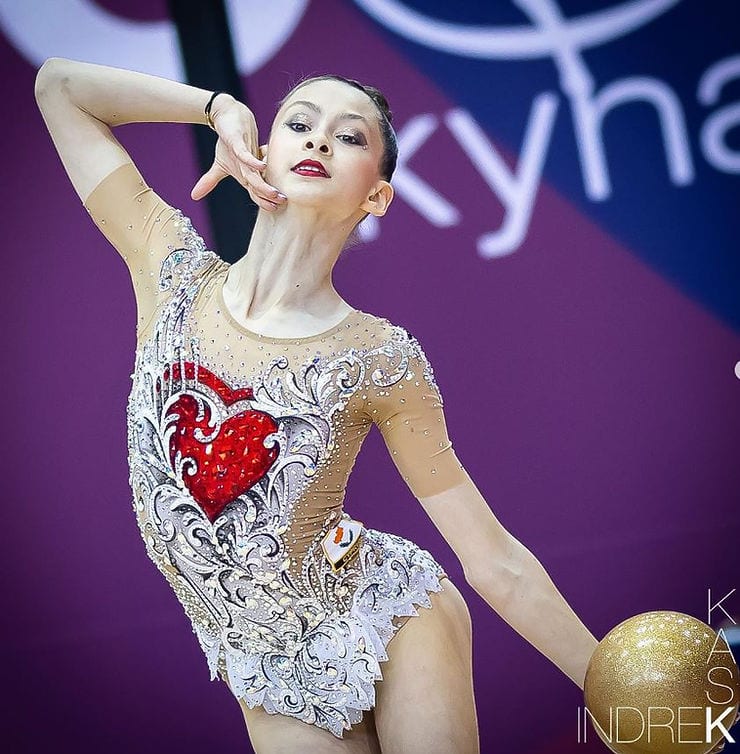 rytmisen voimistelun kisapuku Nika Khodareva Kypros. Kuva Indrek Kask