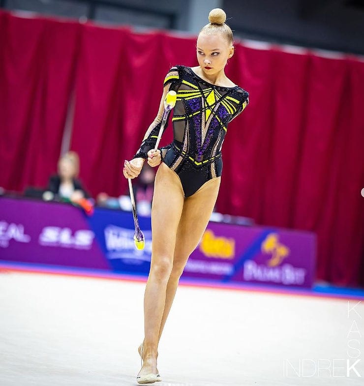 geometrinen rytmisen voimistelun kisapuku Bianca Sabre Viro, kuva Indrek Kask
