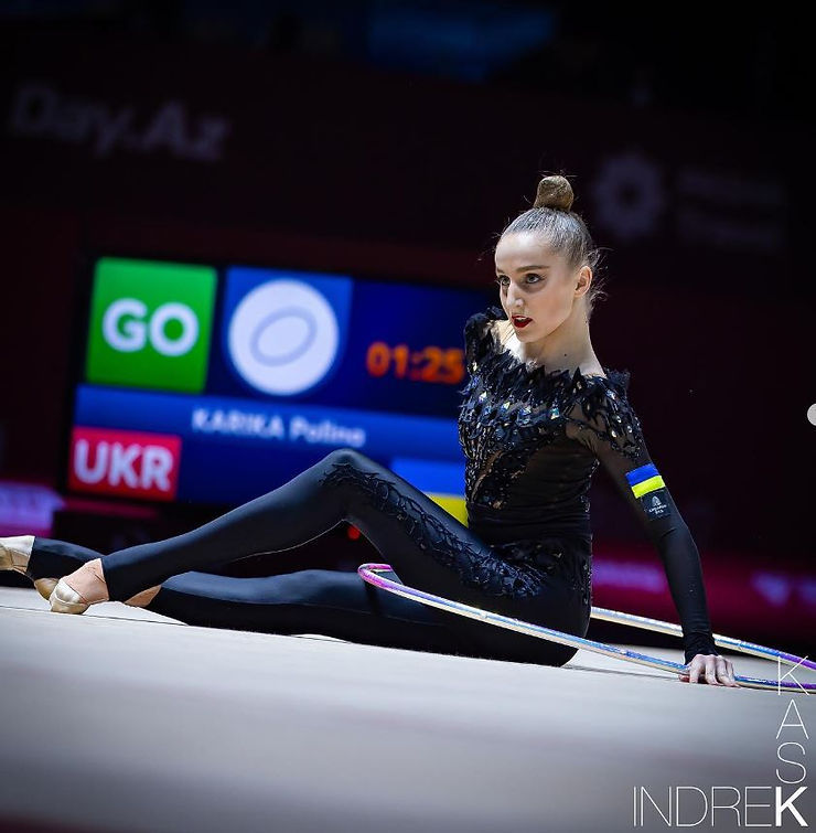 yksivärisyys, rytmisen voimistelun kisapuku Polina Karika Ukraina, kuva Indrek Kask