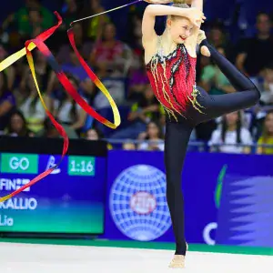 Carina rytmisen voimistelun kisapuku