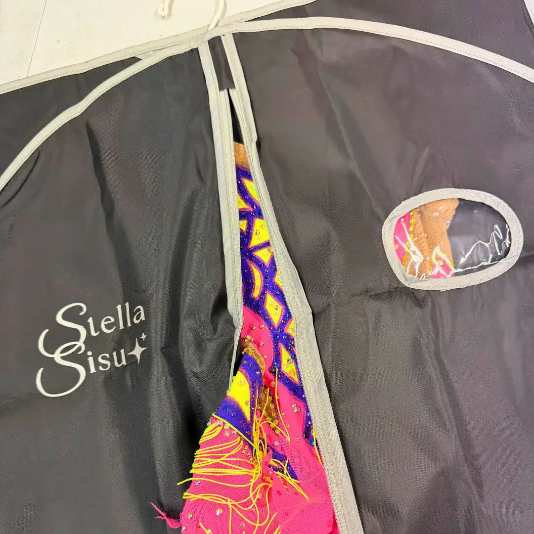 Stella Sisu pukupussi